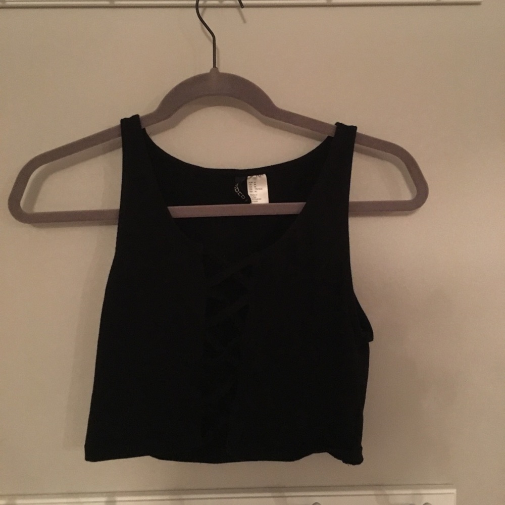 Black Criss-Cross Croptop